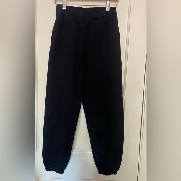 Aritzia Cozy Fleece Mega Sweatpant, size XS. - Picture 3 of 5